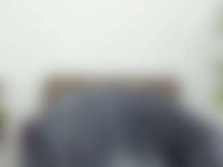 Live cam show with EvelinBelle - Squirt on CamClone