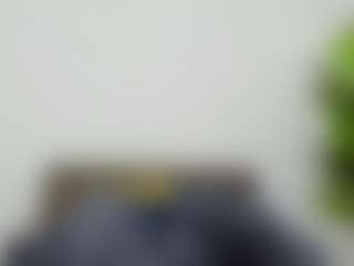 Live cam show with EvelinBelle - Anal Teen (18+) on Dare Cams