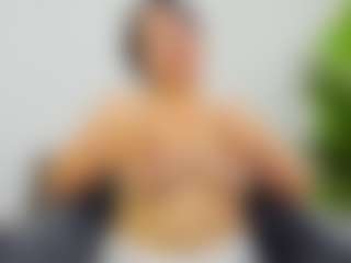 EvelinBelle's Live Sex Cam Show