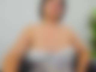 EvelinBelle's Live Sex Cam Show