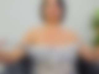 EvelinBelle's Live Sex Cam Show