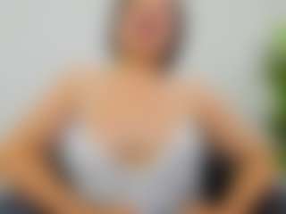 EvelinBelle's Live Sex Cam Show