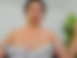 EvelinBelle's Live Sex Cam Show