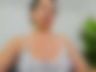 EvelinBelle's Live Sex Cam Show