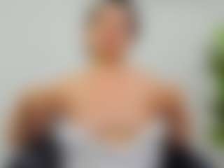 EvelinBelle's Live Sex Cam Show