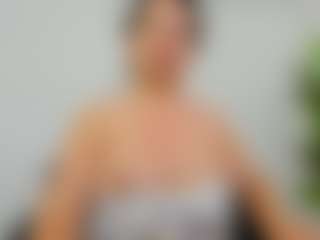 EvelinBelle's Live Sex Cam Show