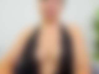 EvelinBelle's Live Sex Cam Show