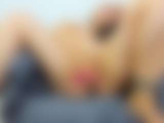 EvelinBelle's Live Sex Cam Show