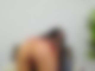 EvelinBelle's Live Sex Cam Show