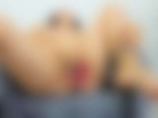 EvelinBelle's Live Sex Cam Show