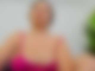 Live cam show with EvelinBelle - New Teen (18+) on https://playwithruby.com