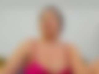 EvelinBelle's Live Sex Cam Show