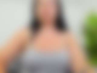 EvelinBelle's Live Sex Cam Show
