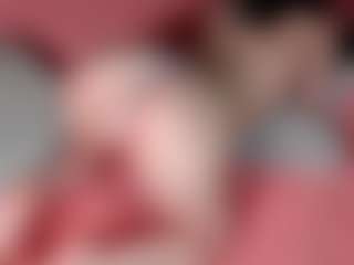 Live cam show with GlitchDoll - Striptease on crypto-cams