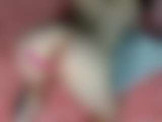 Live cam show with GlitchDoll - Handjob on fapnchat