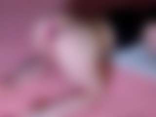 Live cam show with GlitchDoll - Smoking on sexylive.show