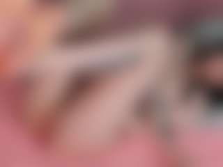 Live cam show with GlitchDoll - Mouth on SpunkLive