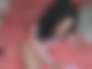 Live cam show with GlitchDoll - Mouth on Camming Site