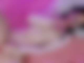 Live cam show with GlitchDoll - Queen on chickslive.net