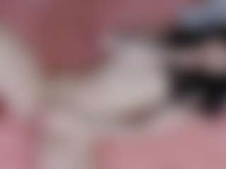 Live cam show with GlitchDoll - Mouth on Gym Cam Girls