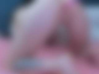 GlitchDoll's Live Sex Cam Show