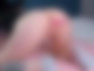 Live cam show with GlitchDoll - Doggy on Hubzter Live