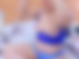 Live cam show with Hanna Bunny - Facial Piercings on Gym Cam Girls