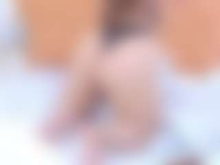 Live cam show with Hanna Bunny - Facial Piercings on Mixed Magazine Live