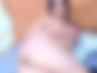 Live cam show with Hanna Bunny - Oil on livesuperchat.net