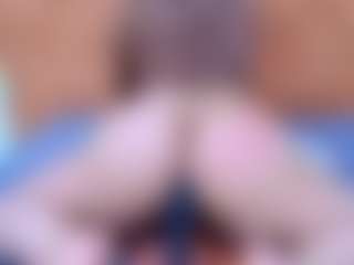 Live cam show with Hanna Bunny - Deepthroat on CamwithHer