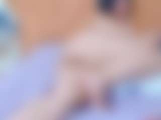 Live cam show with Hanna Bunny - Facial Piercings on live18s.com