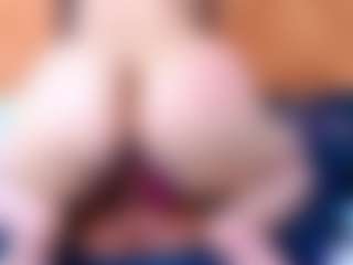 Live cam show with Hanna Bunny - Control on Camsoda