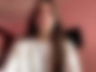 Live cam show with Anna - Striptease on SxyPornLive