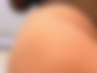 LiaDesire's Live Sex Cam Show