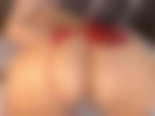 LiaDesire's Live Sex Cam Show