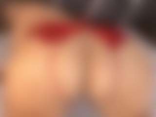 LiaDesire's Live Sex Cam Show