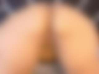 LiaDesire's Live Sex Cam Show