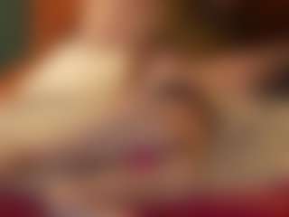 Live cam show with LiaDreams - Skinny on MyBangCams