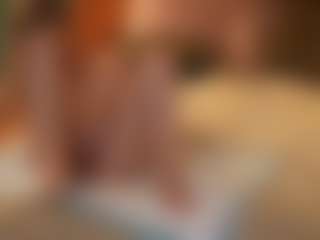 Live cam show with LiaDreams - Blue Eyes on Milf Play