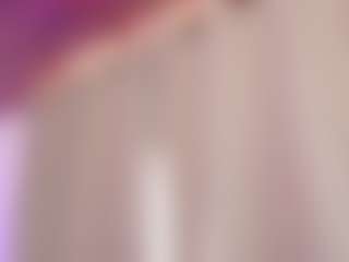Luciana-Petite's Live Sex Cam Show