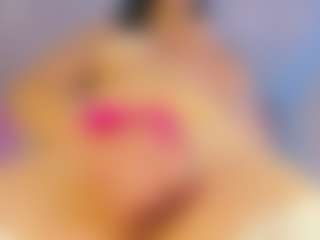 Live cam show with megganrose - Cute on Camsoda