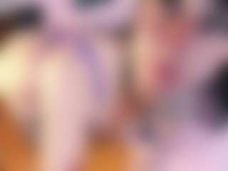Live cam show with megganrose - Petite on Camsoda