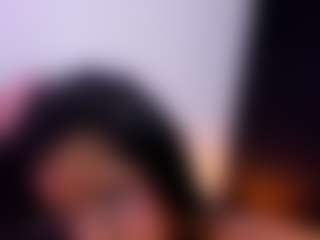 Live cam show with VickyHugeAss - Brown Eyes on Milfs Live