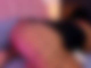 VickyHugeAss's Live Sex Cam Show