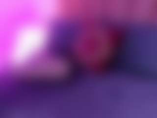 Live cam show with VickyHugeAss - Brown Eyes on livesuperchat.net