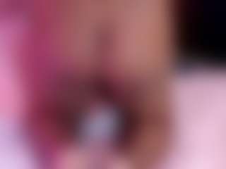 VickyHugeAss's Live Sex Cam Show