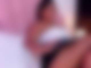 Live cam show with VickyHugeAss - Black HD on PervPlay.com