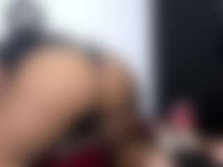 VickyHugeAss's Live Sex Cam Show