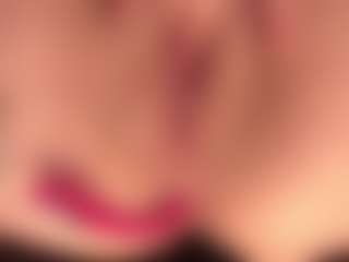 Live cam show with SabrinaRider - Squirt on sexylive.show