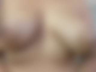 Live cam show with Selene Moor - Squirt on hotwifechat.live